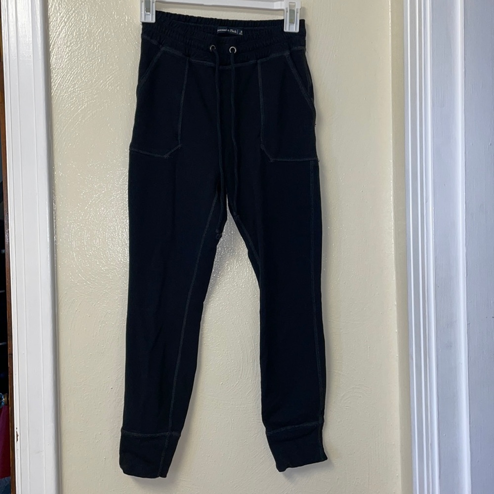 abercrombie and fitch jogger style leggings